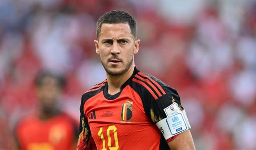 Eden Hazard kramponlarını astı