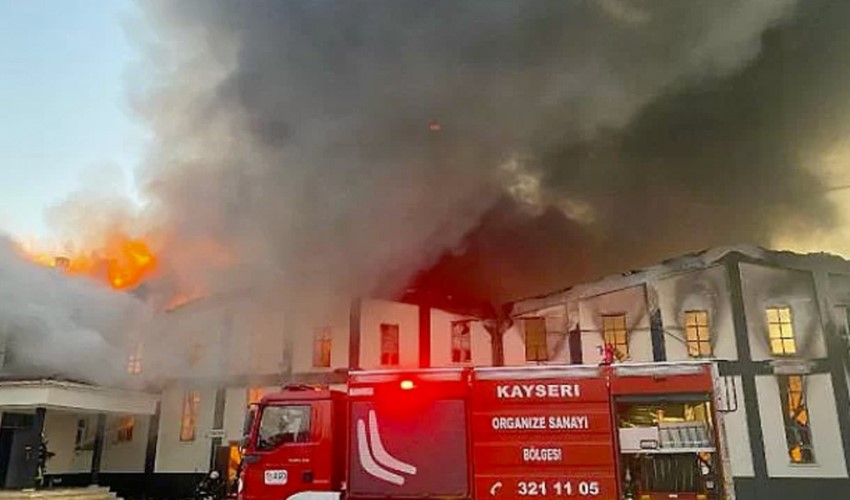 Kayseri’de büyük fabrika yangını: Dumanlar gökyüzünü kapladı