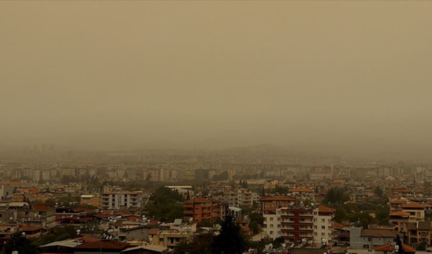 Meteorolojiden yurdun bazı bölgeleri için kuvvetli yağış ve toz taşınımı uyarısı