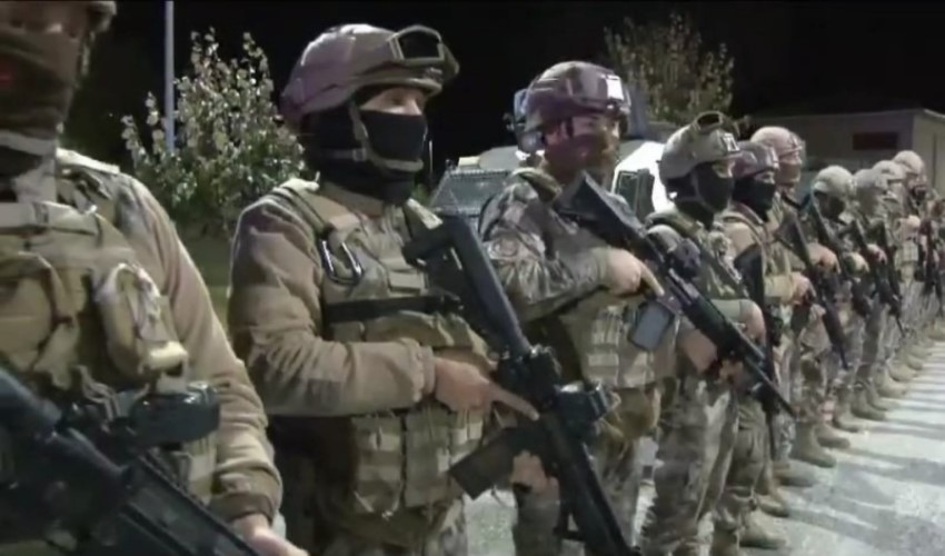 Squadre delle forze speciali dispiegate a Kırklareli per impedire ai rifugiati di fuggire in Europa