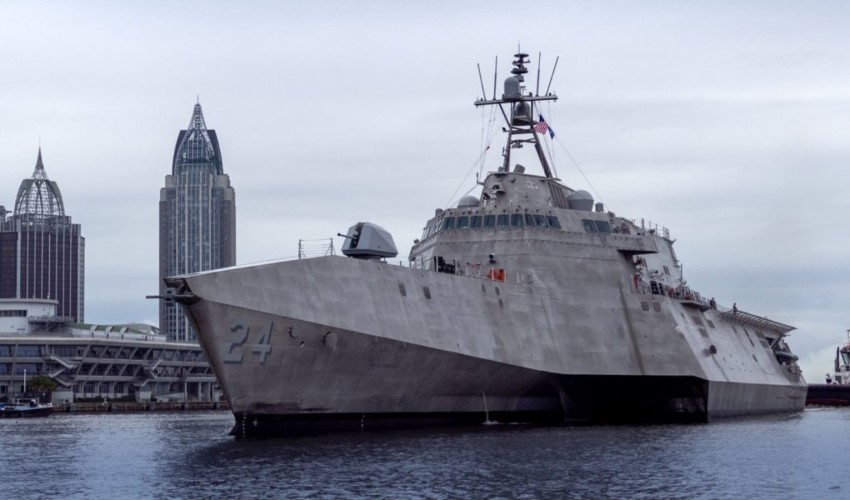 Nave della Marina statunitense distrugge missili vicino allo Yemen