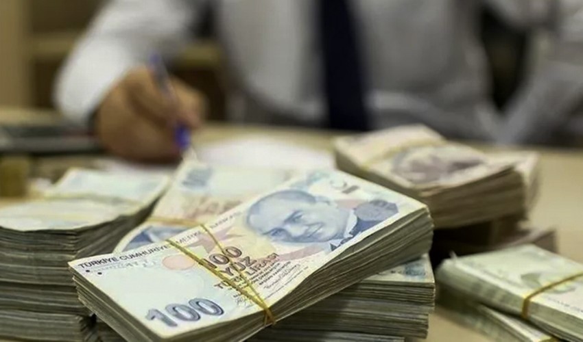 Faiz kararı öncesi dikkat çeken hamle: Bankalar Türk Lirası mevduat faizlerini düşürmeye başladı