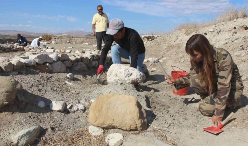 Bin yıllık Türk mezarları bulundu; DNA araştırmalarına katkı sağlayacak