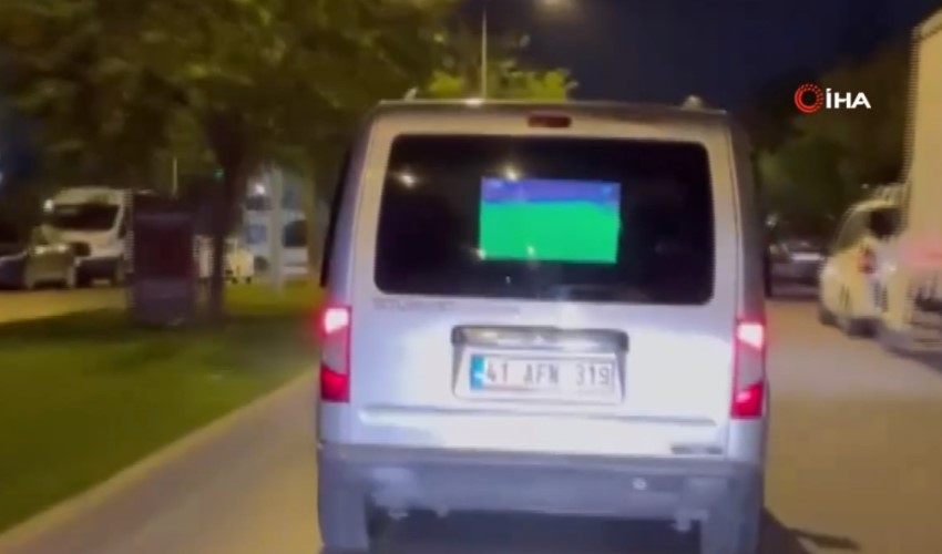 Aracına TV sistemi kurduran sürücü, kazaya davetiye çıkardı