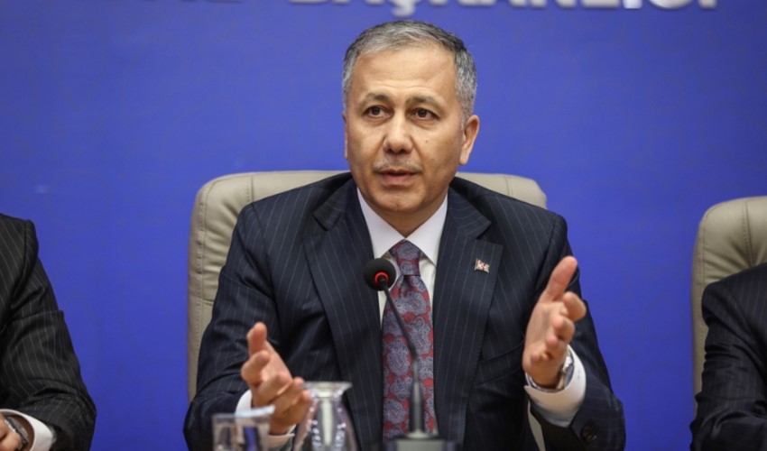 Il Ministro dell'Interno Yerlikaya: Dobbiamo individuare i migranti irregolari in una città da 16 milioni di abitanti