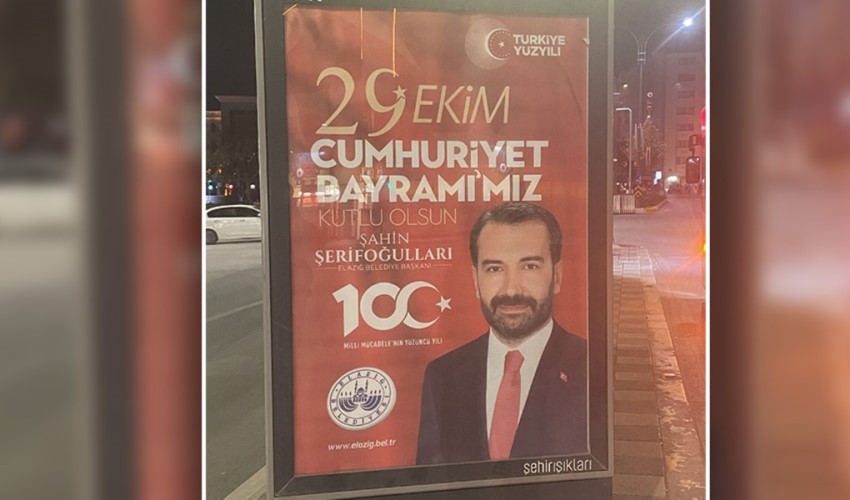 AKP’li Başkan 100. yıl afişinde Atatürk’e yer vermedi