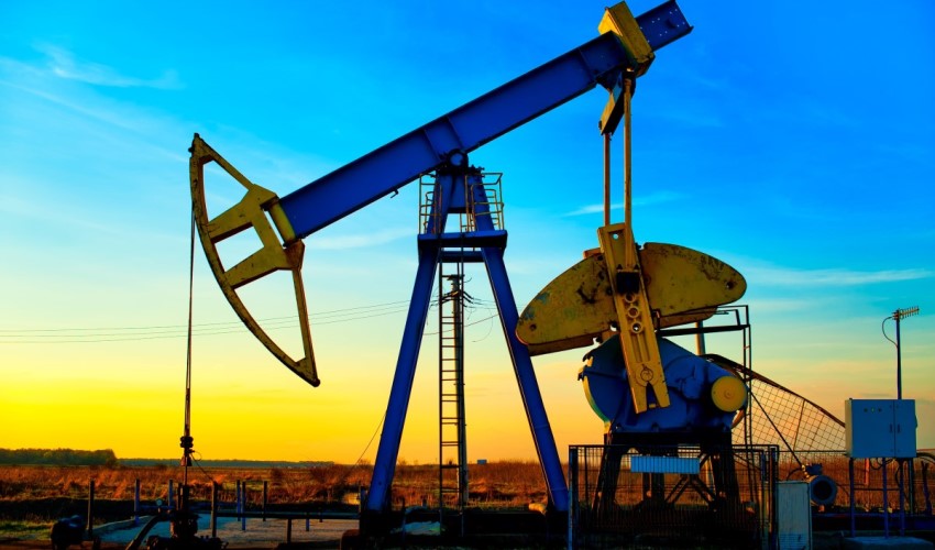 Andamento volatile per il petrolio