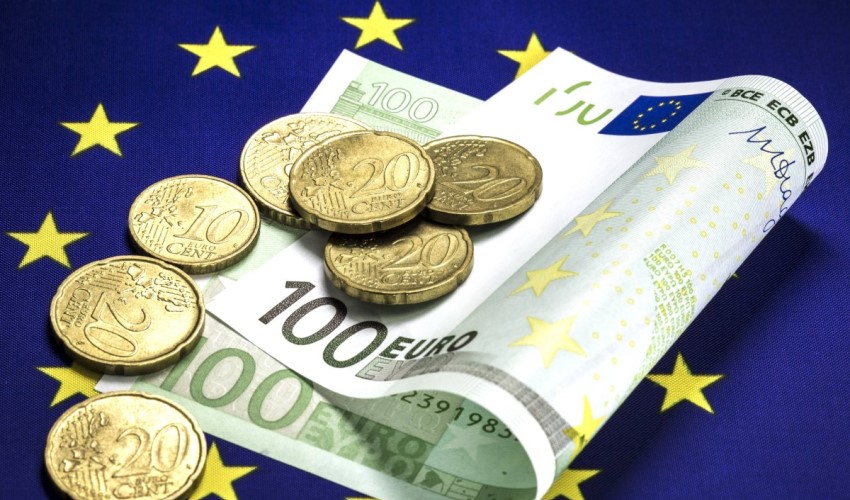 L'inflazione annua nell'Eurozona si attesta al 2,9%