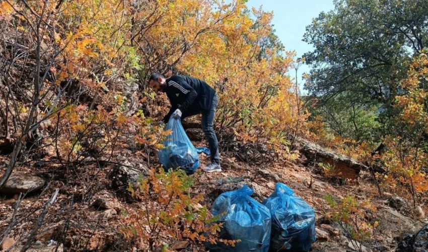 Munzur Vadisi Milli Parkı'nda çevre temizliği yapıldı