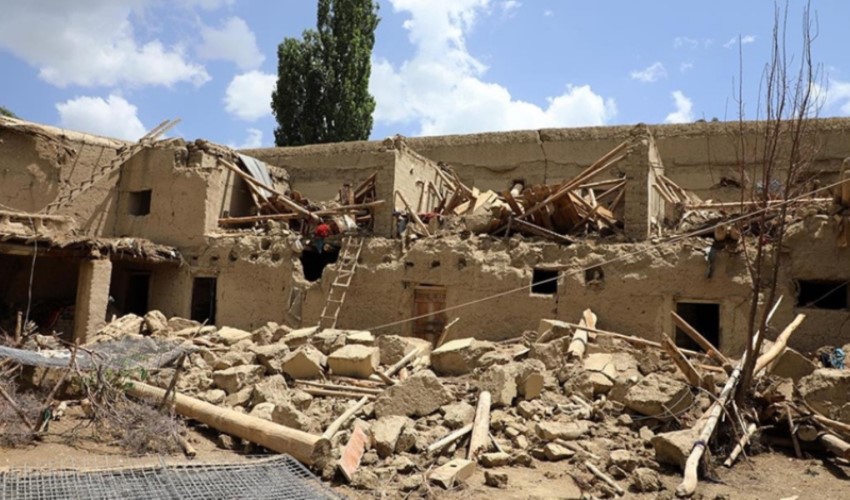 6.3 şiddetinde deprem, Afganistan'ı vurdu: 2 bin insan öldü