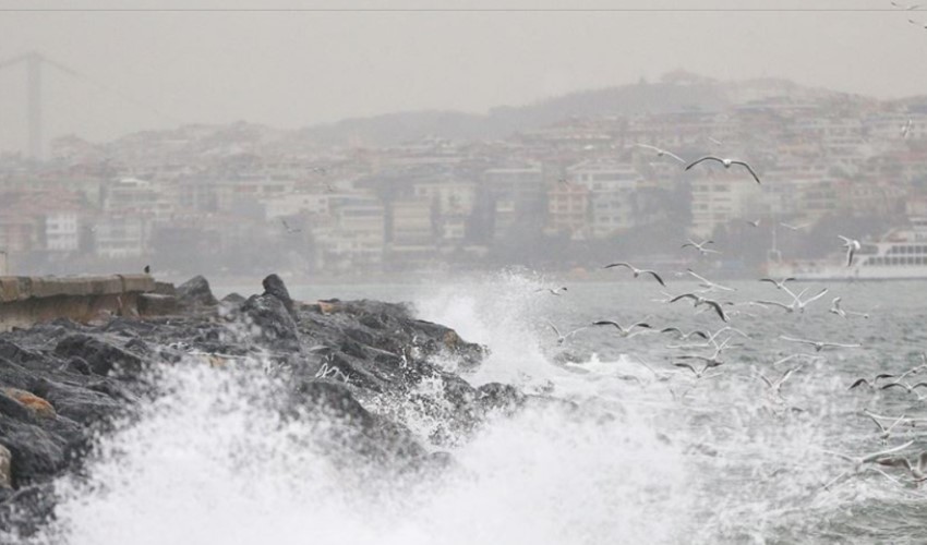 Allerta tempesta per Istanbul dalla Prefettura