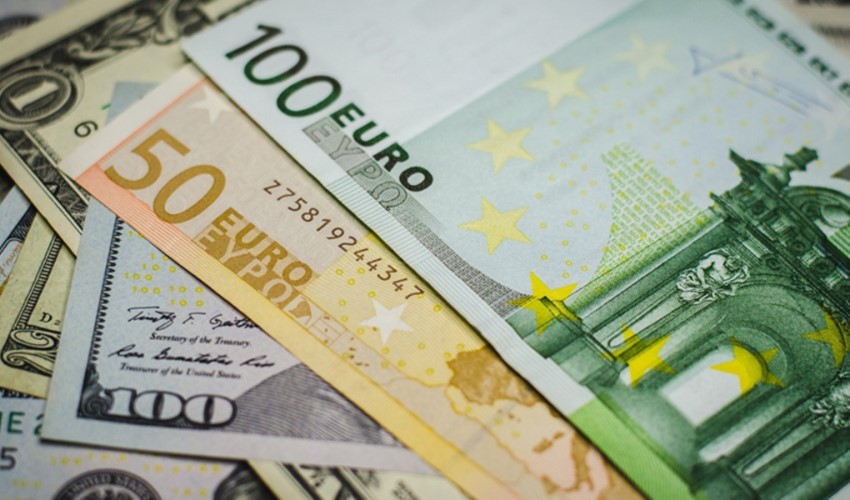 Come hanno iniziato la settimana il dollaro, l'euro e l'oro al grammo?