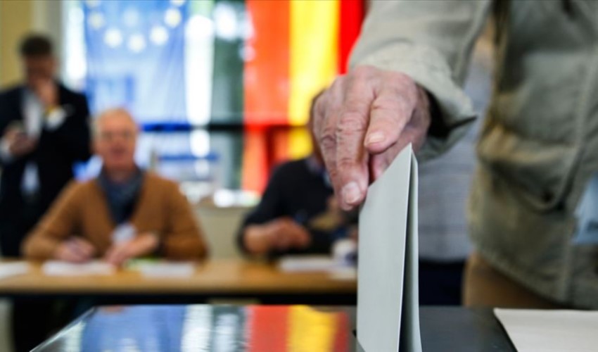 Il governo tedesco perde terreno