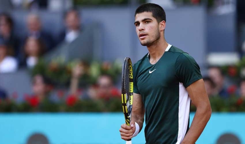 Carlos Alcaraz'dan Paris Masters'a erken veda