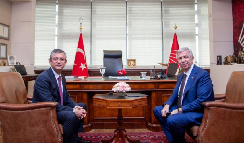 Incontro a sorpresa ad Ankara: Özgür Özel e Mansur Yavaş si sono riuniti