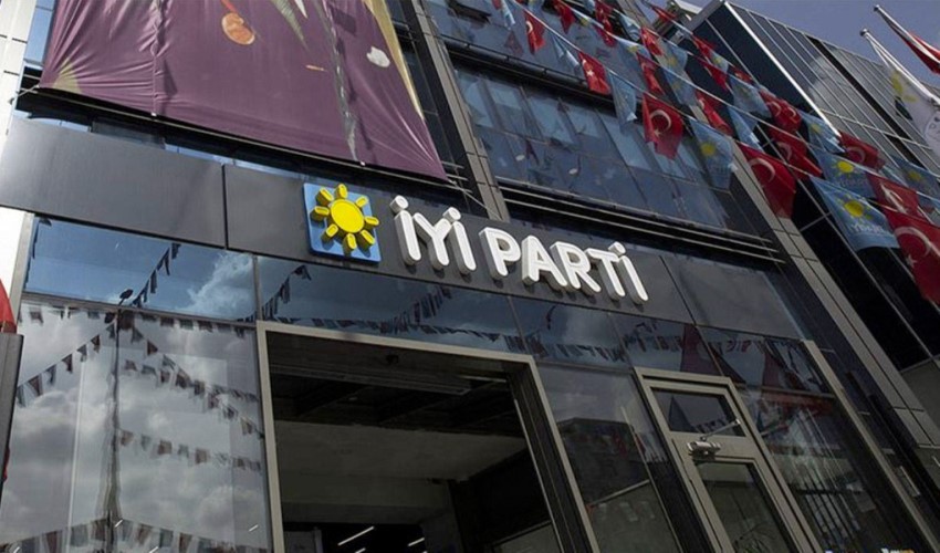 Vento di dimissioni nell'İYİ Parti: un altro addio