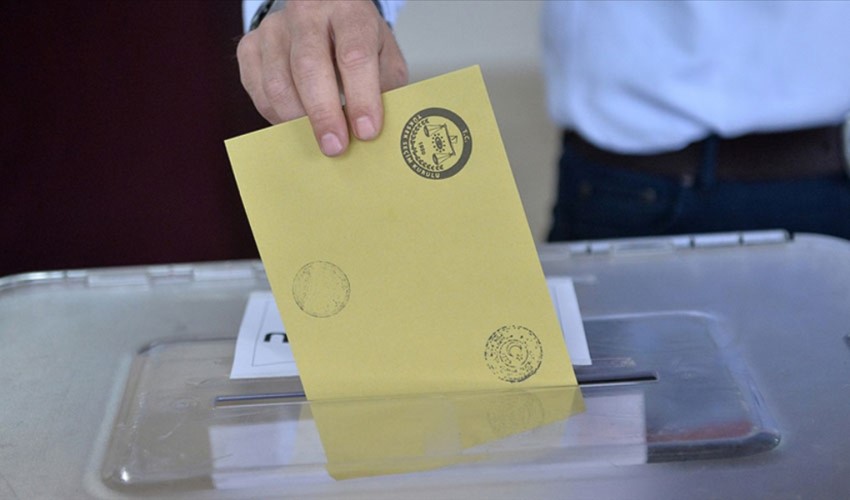 İstanbul için seçim anketi: İmamoğlu’nun oy oranı kaç, seçmen AKP için ne düşünüyor