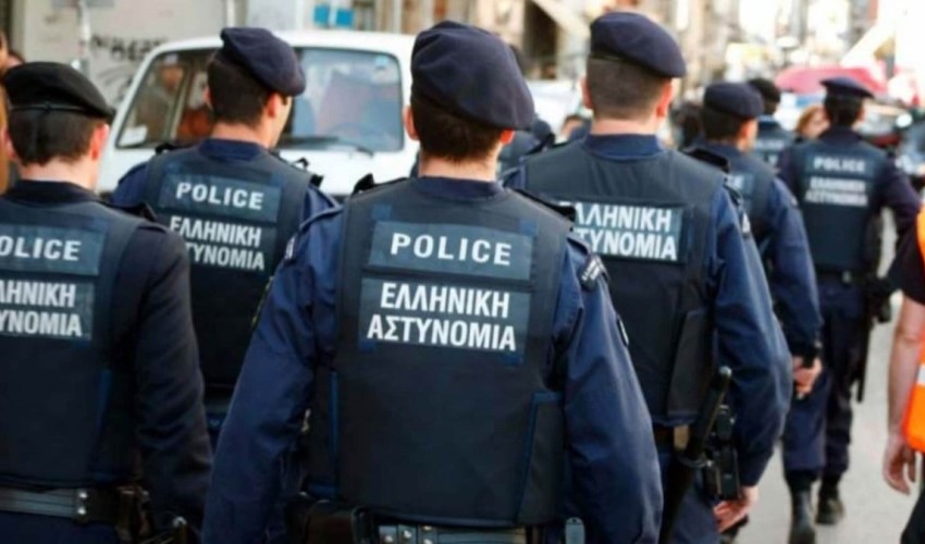 Yunanistan'da eylemciler yasağı deldi: 39 kişi gözaltına alındı