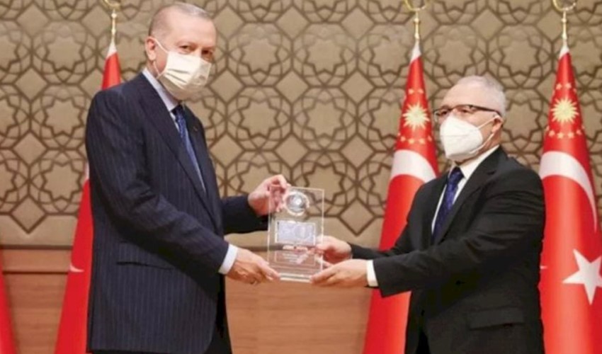 Abdulkadir Selvi'den Erdoğan'a: 'İyi ki Erdoğan gibi bir Cumhurbaşkanımız var'