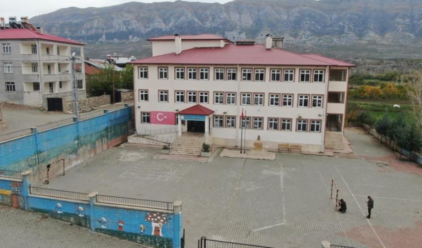 Elazığ'daki okulda navigasyon hatası: Lionel Messi İlkokulu