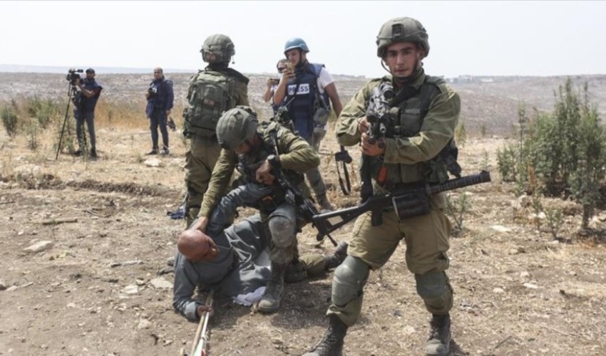 Più di 300 palestinesi detenuti dalle forze israeliane a Gaza