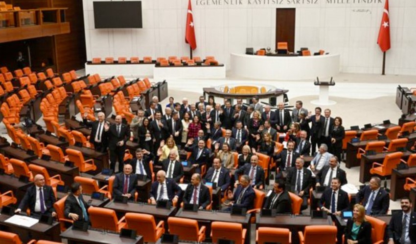 CHP'den flaş 'Adalet Nöbeti' kararı