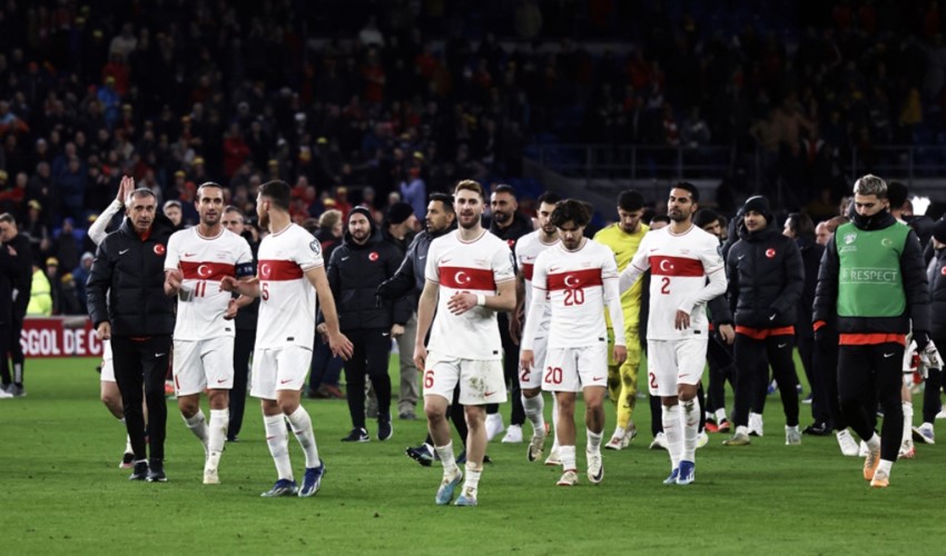 L'aereo della Nazionale turca atterra a Monaco dopo il malore del fratello di Montella!