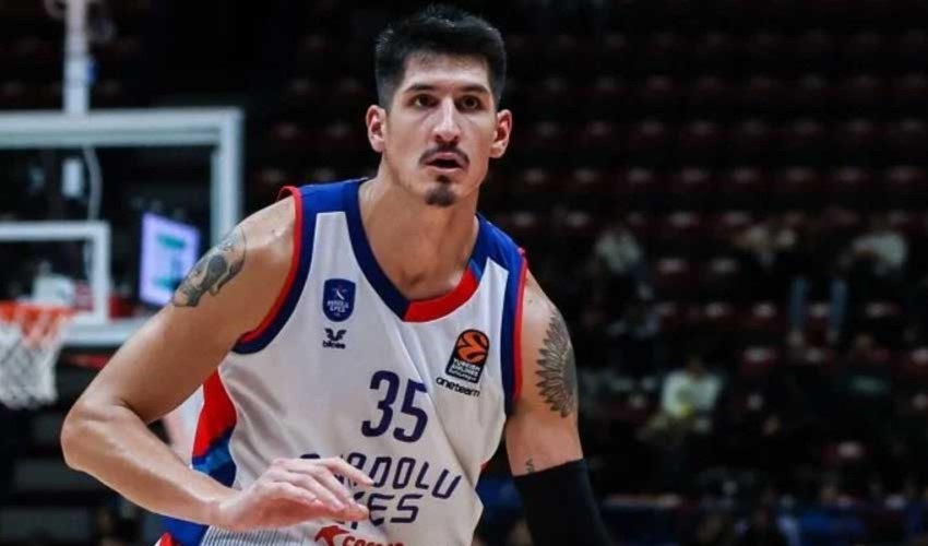 Anadolu Efes'e, Derek Willis şoku!