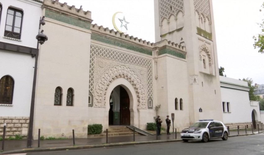 Messaggi di minacce contro due moschee in Francia