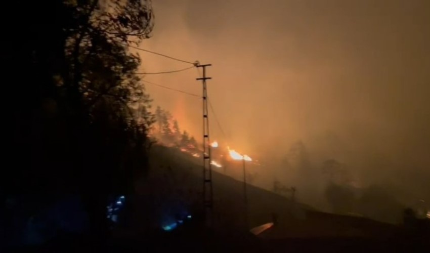 Violenta tempesta causa incendi a Trabzon
