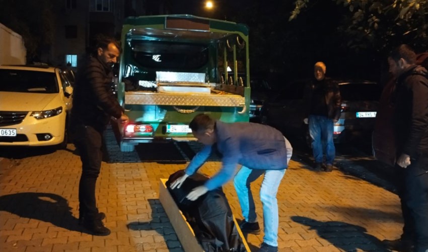 Muore schiacciato dalla sua auto dopo aver dimenticato di tirare il freno a mano