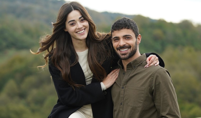 Dizi aşkı gerçek oldu: Halit Özgür Sarı ile Simay Barlas birliktelik yaşıyor