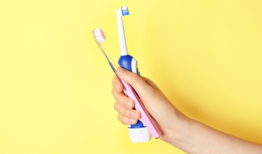 Elektrikli diş fırçası nedir? Çocuklarda elektrikli diş fırçası kullanımı doğru mu?