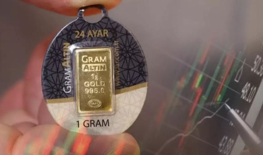 Il quarto di lira d'oro è venduto a 3.040 lire, la moneta della Repubblica a 12.420 lire