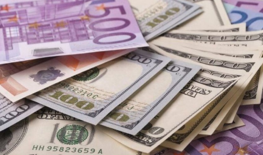 Prezzi di apertura delle valute sul mercato libero il 15 dicembre