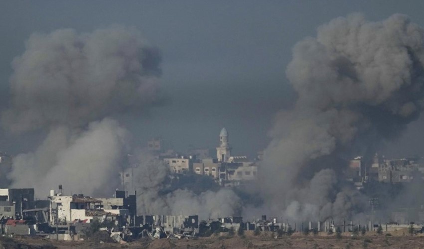 İsrail Gazze'de sivillerin sığındığı okulu bombaladı