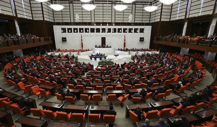 Meclis’in 7 aylık istifa karnesi: 61 vekil istifa etti