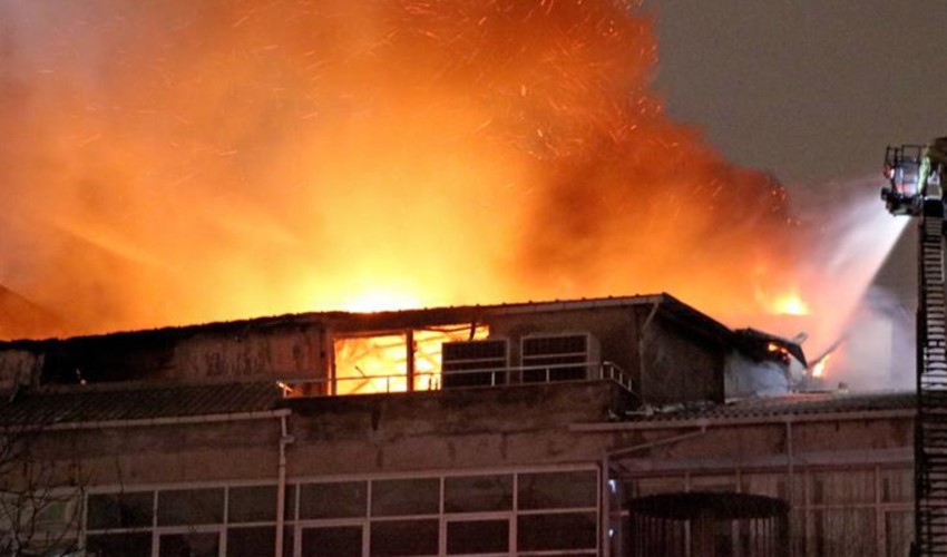 Maltepe'de iş yeri yangını