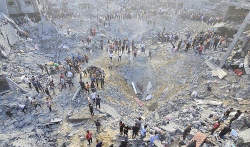 İsrail Cibaliya Mülteci Kampı'nı vurdu: 100'den fazla ölü var