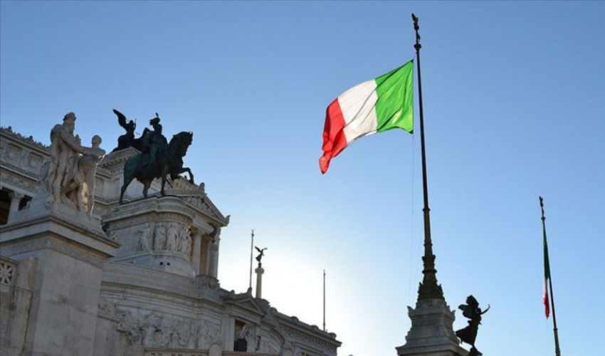 İtalya üç yıl içinde 450 bin yabancı işçiye oturma izni verecek