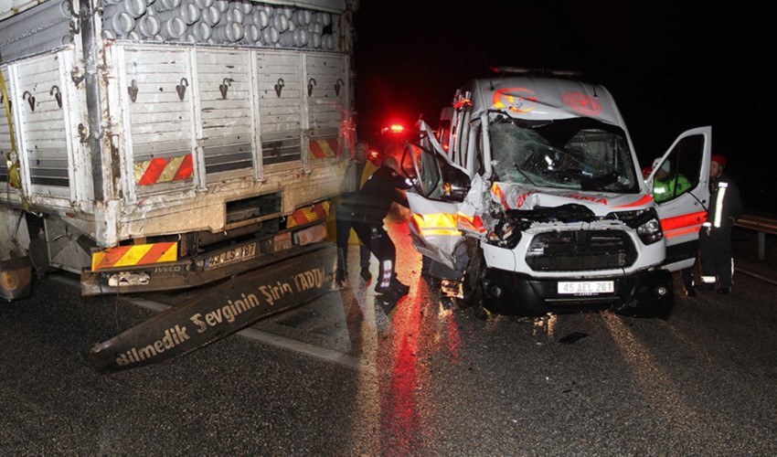 Tragedia a Manisa: ambulanza coinvolta in un incidente, il paziente a bordo non ce l'ha fatta