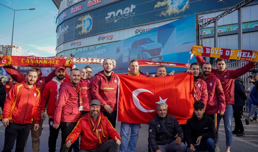 I tifosi del Galatasaray a Kadıköy dopo 3 anni