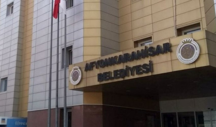 AKP’li Afyonkarahisar Belediyesi, yılbaşı etkinliklerini iptal ettiğini duyurdu