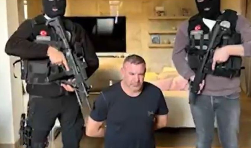 Ricercato con Red Notice: arrestato il leader di un'organizzazione criminale Eric Schroeder