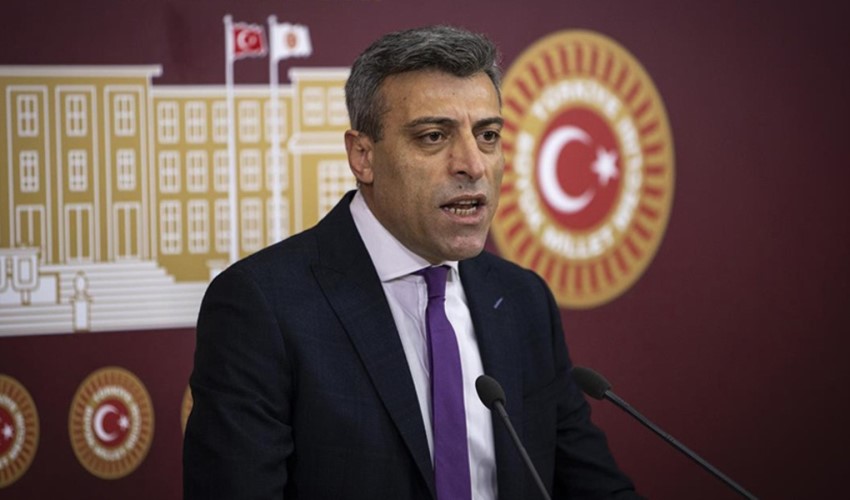 Yenilik Partisi Genel Başkanı Öztürk Yılmaz 12punto’ya konuştu: ‘Türkiye’de iki büyük tehdit var’