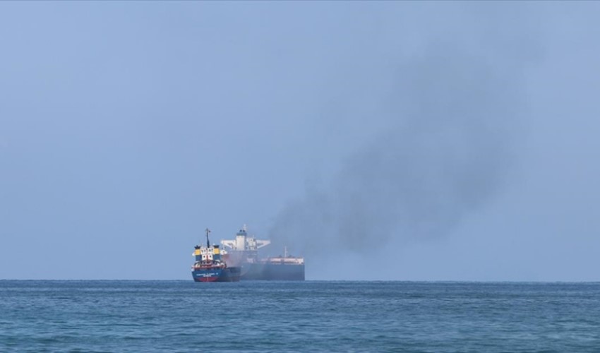 Yangın çıkan gemideki 20 Türk denizci tahliye edildi
