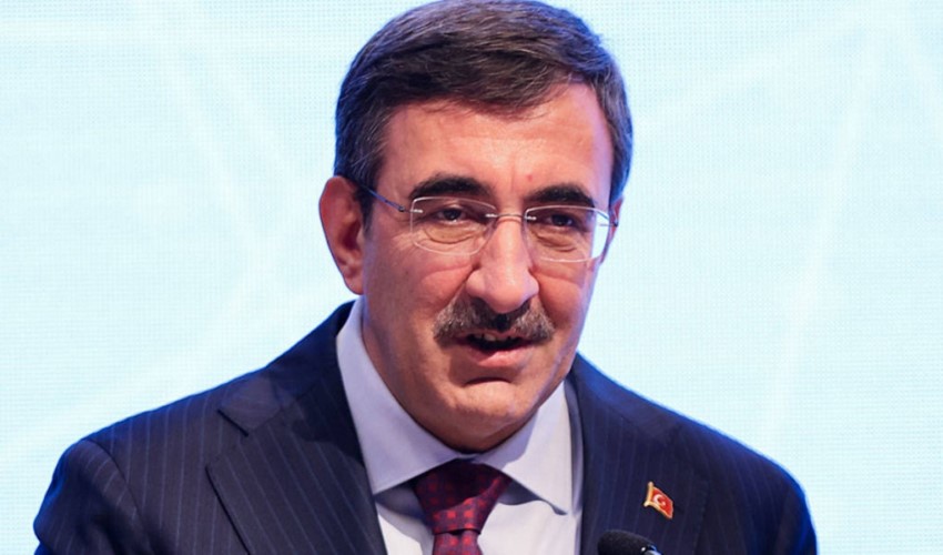 Il Vicepresidente Yılmaz: L'aumento per i dipendenti pubblici sarà vicino al 50%