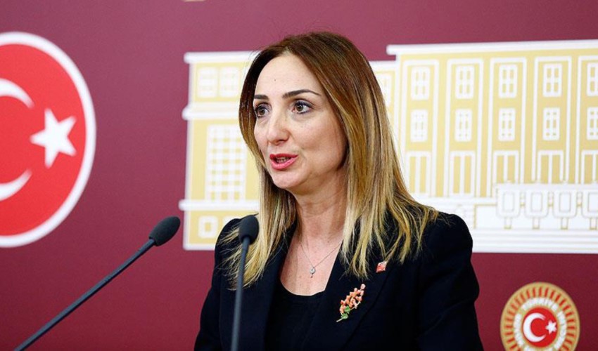 Nazlıaka (CHP) commenta la crisi della Supercoppa: 'Non perdoneremo mai questa vergogna'