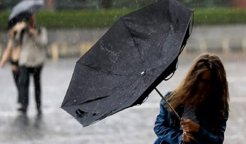 Allerta meteo per forti rovesci e vento! Ecco le previsioni del tempo per il 4 dicembre città per città...