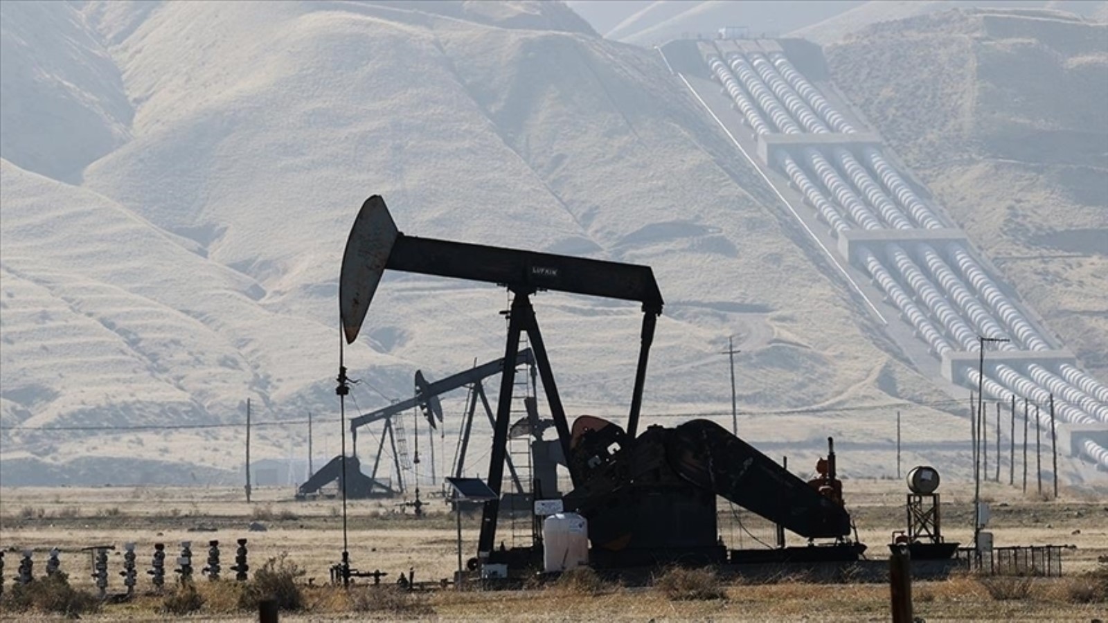 I prezzi del petrolio rimangono stabili